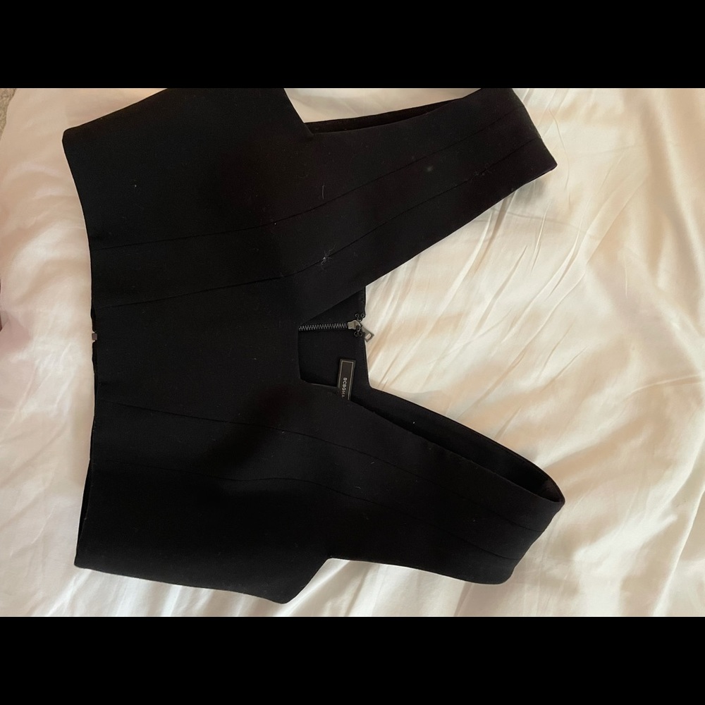 Black BCBG crop top with zipper